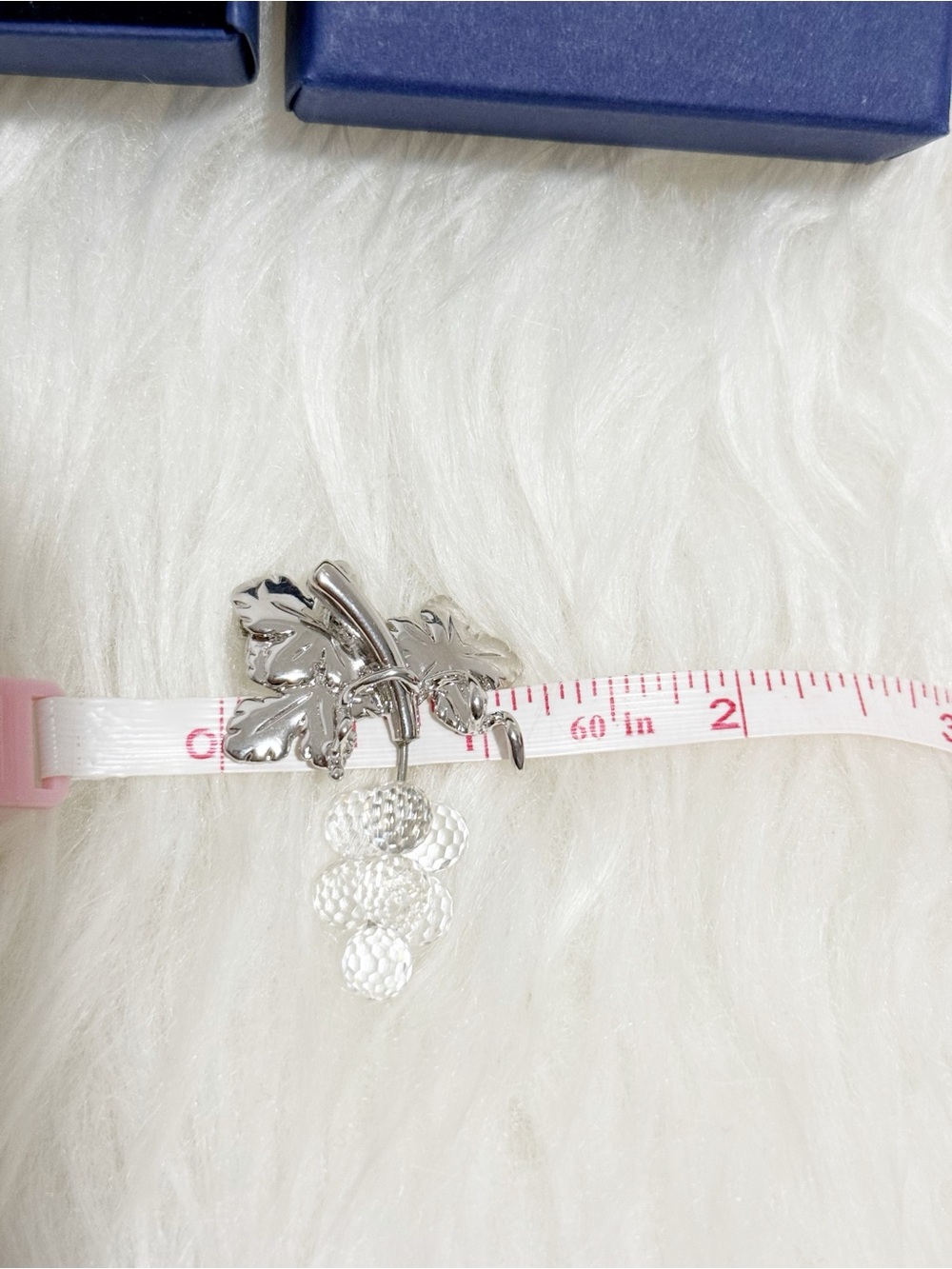 Swarovski Crystal Memories Silver Tone Grapes Brooch🥳🥳❌❌ - Picture 7 of 7
